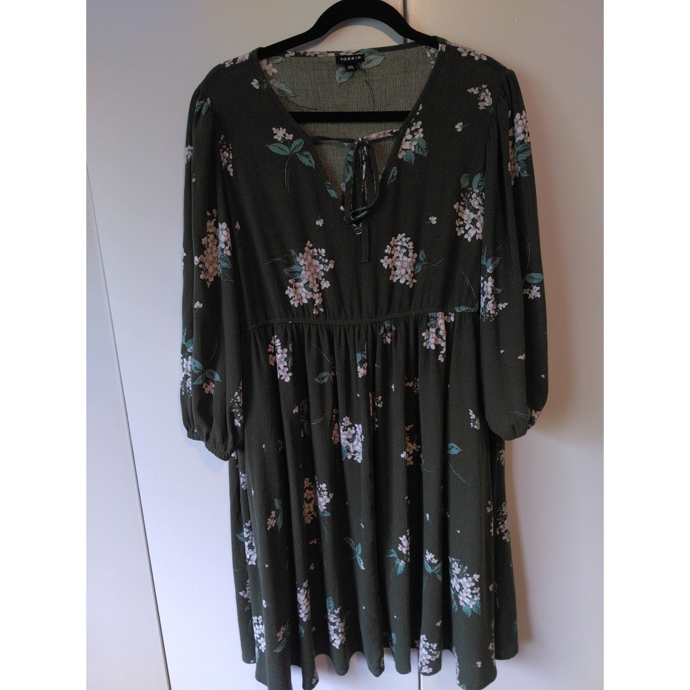 Torrid Floral Dress Women Size 00 (M/L) Green  Cottage Boho Romantic 90' Grunge